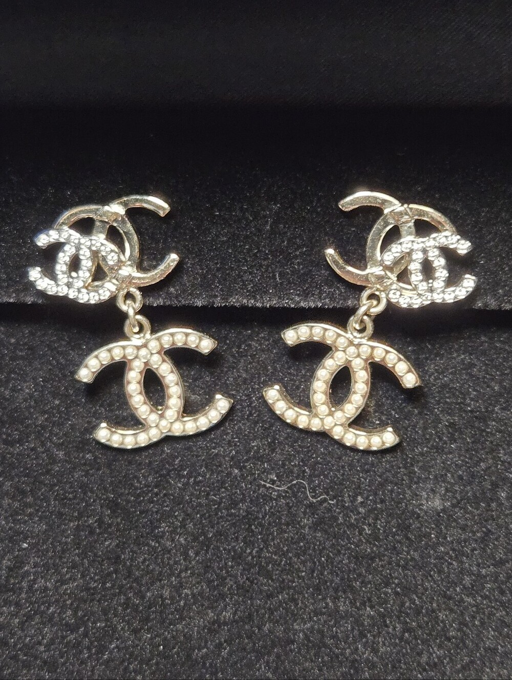 #148 - Chanel Triple CC Crystal/Pearl Earrings Light Gold/Silver 21B- AUTHENTIC - Picture 6 of 16